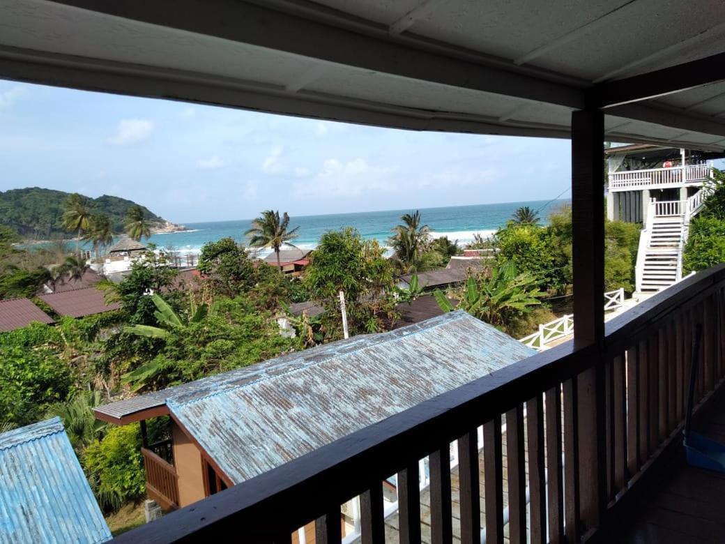 Long Beach Garden Kampung Kuala Besut Kültér fotó